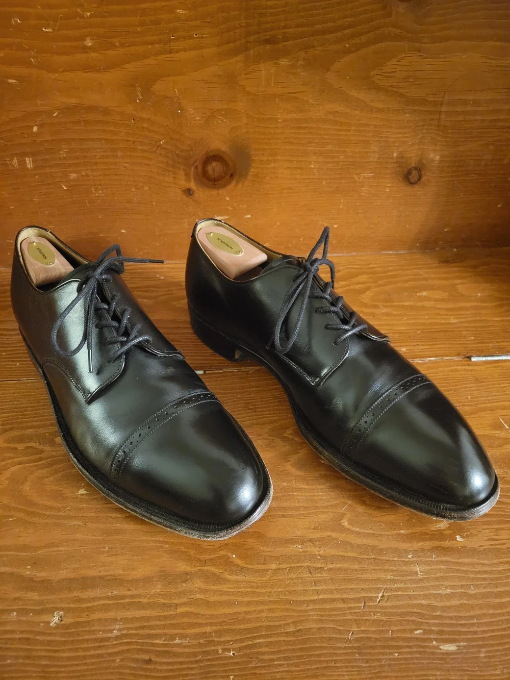 Johnston & Murphy Black Cap-Toe Derby Shoes